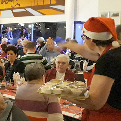 Online-kerstdiner en -show bij Resto VanHarte